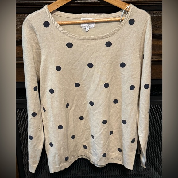 Absolutely Creative Worldwide Tops - Lightweight Sweater Blouse